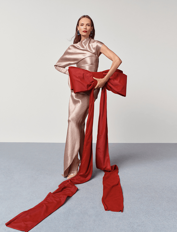 Neiman Marcus Kicks Off the Season with 'Holiday Fantasy' Unveiling Extraordinary 2026 Fantasy Gifts and a Century of the Holiday Book