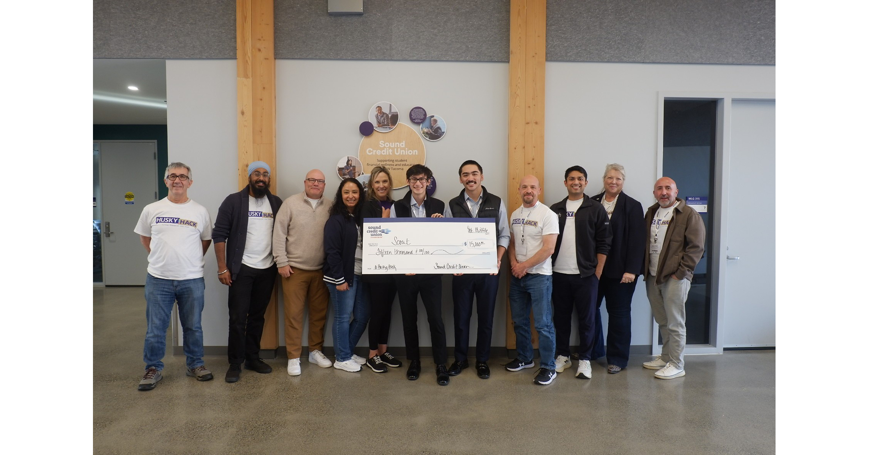 Collegiate Entrepreneurs Impress with FinTech Solutions at the 2026 HuskyHack
