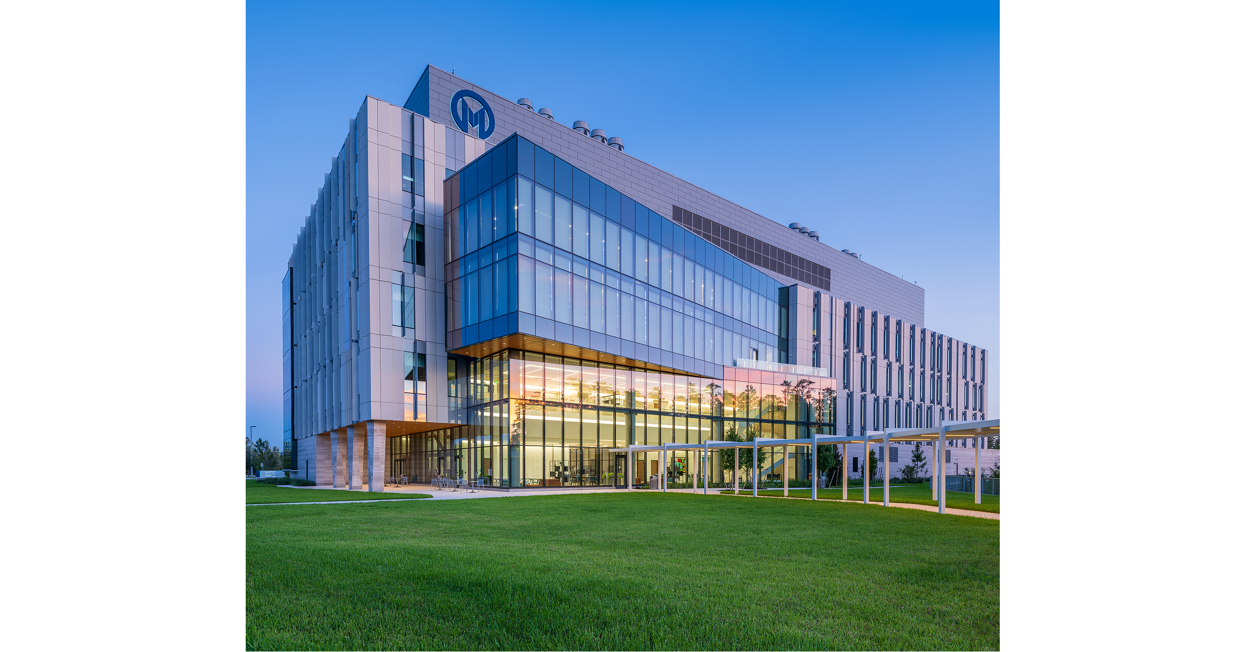 Hammes celebrates ribbon-cutting of Moffitt Discovery and Innovation Center at Speros