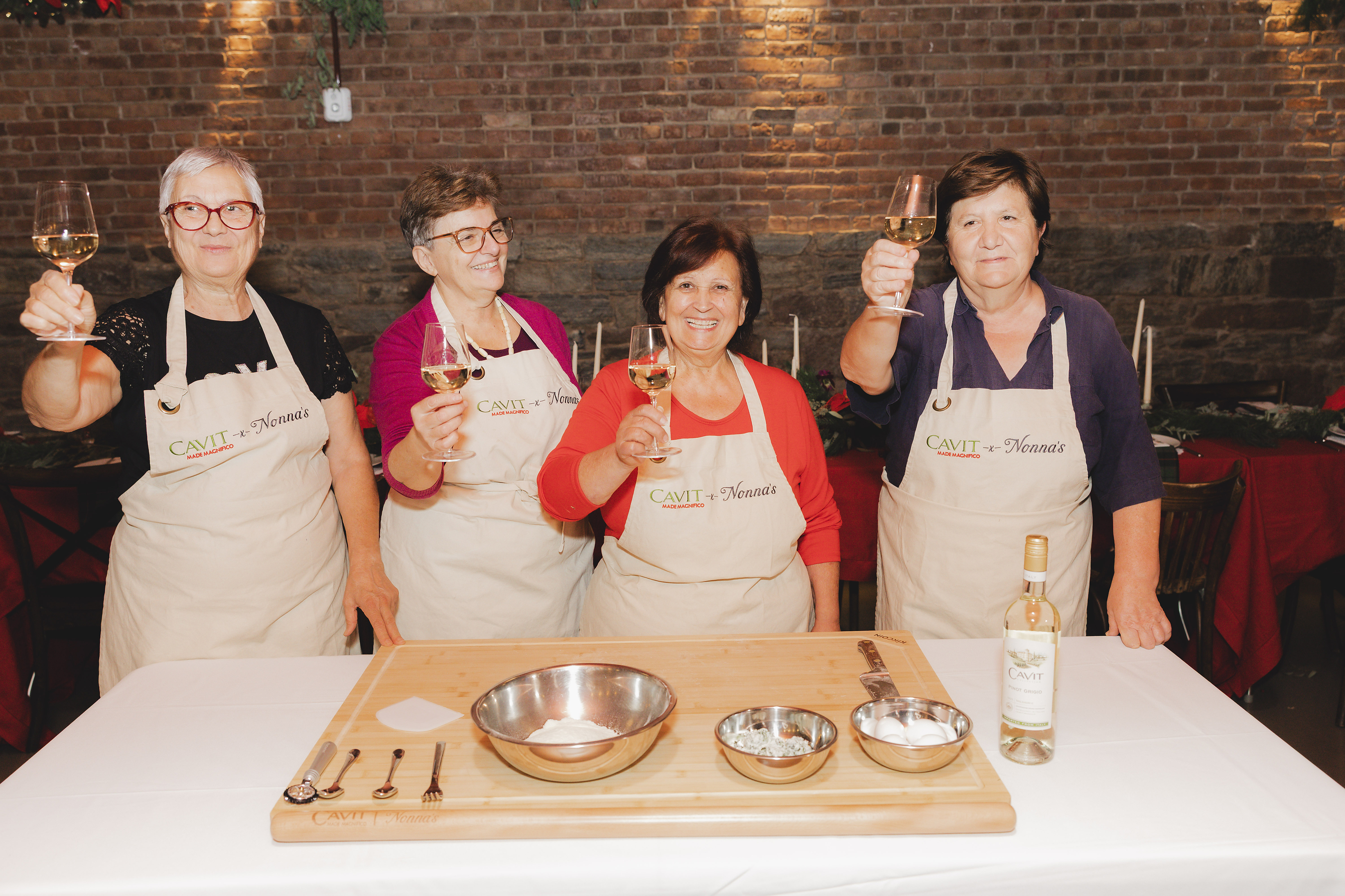CAVIT WINES AND NONNA'S ITALY INVITE U.S. CONSUMERS TO 'CELEBRATE LIKE AN ITALIAN' THIS HOLIDAY SEASON