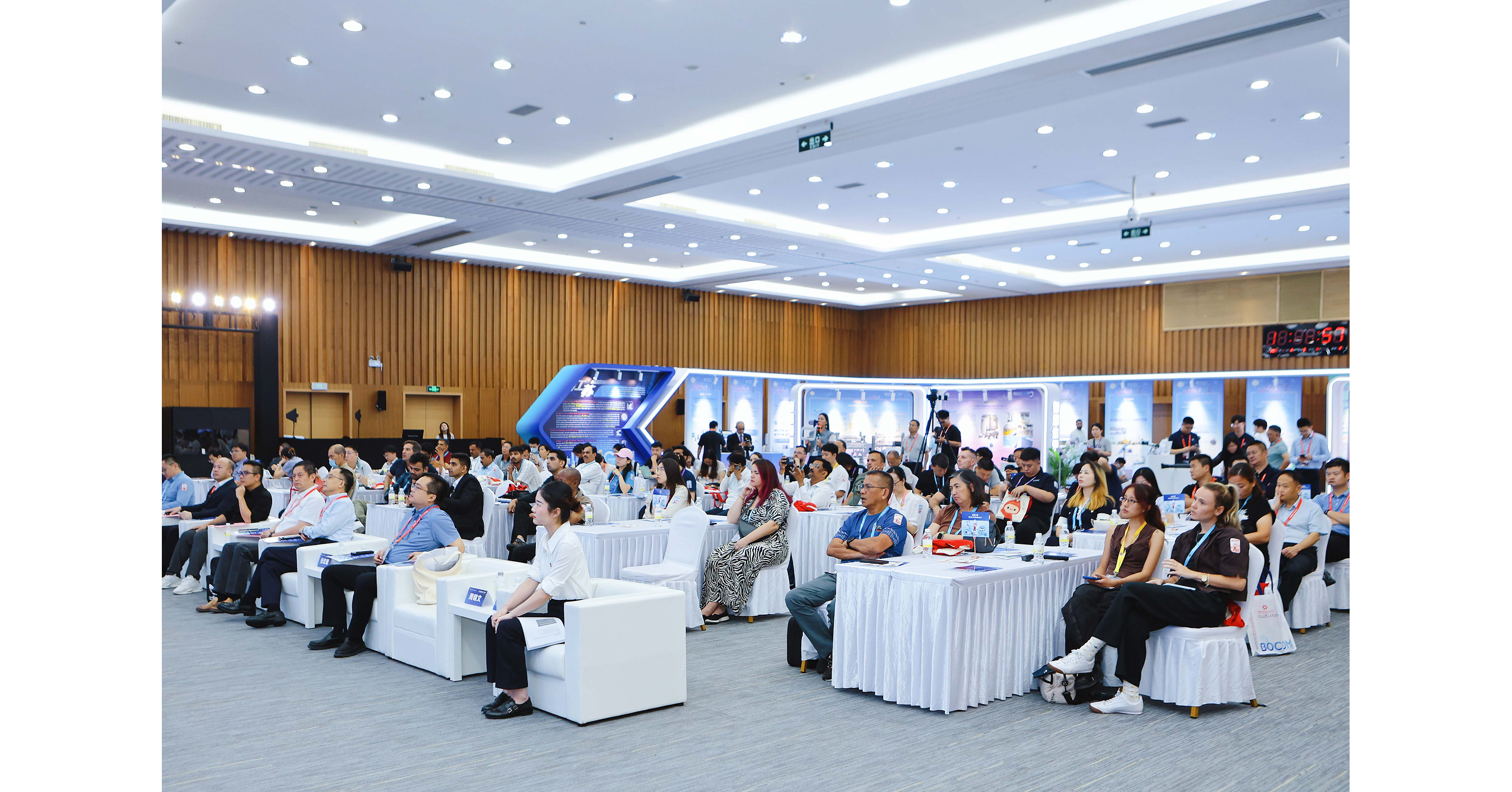 Made-in-China.com Launches SourcingAI 3.0 at Global Business Gala, Bringing AI into More Stages of Global Sourcing