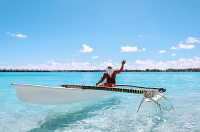 Santa's Arrival Christmas Day at The St. Regis Bora Bora Santa's Arrival Christmas Day at The St. Regis Bora Bora