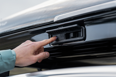 Nomadix Pro Roof Box with Fingerprint-base Unlocking System