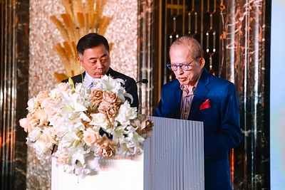 From Left to Right: Mr Gao Xiang, Managing Director & Owner’s Representative, China, and Mr Kwek Leng Beng, Executive Chairman, Millennium Hotels and Resorts From Left to Right: Mr Gao Xiang, Managing Director & Owner’s Representative, China, and Mr Kwek Leng Beng, Executive Chairman, Millennium Hotels and Resorts