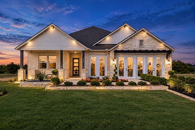 Everglade Model Home | New Construction Homes in Kyle, TX | Crosswinds by Century Communities
