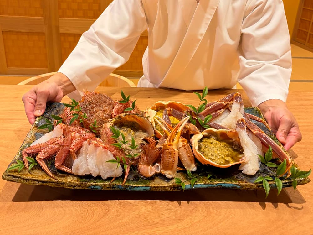 Canisienne Kanazawa in Ishikawa: Winter Crab Takes Center Stage at an Intimate Eight-Seat Counter in the Nishi Chaya District