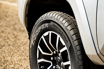 The mixed terrain Cooper Discoverer HT was engineered to provide long-lasting value without compromising performance.