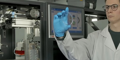 IOT achieves a world first with personalized progressive lenses 3D-printed using light