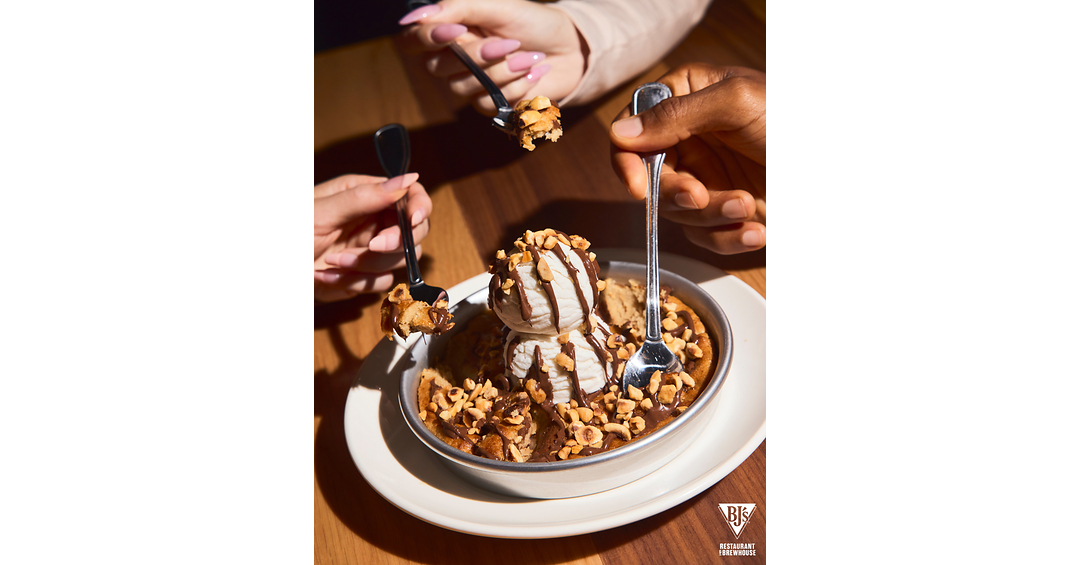 BJ's Restaurant & Brewhouse Goes 'Bananas' with the New Nutella® Gone Bananas Pizookie®