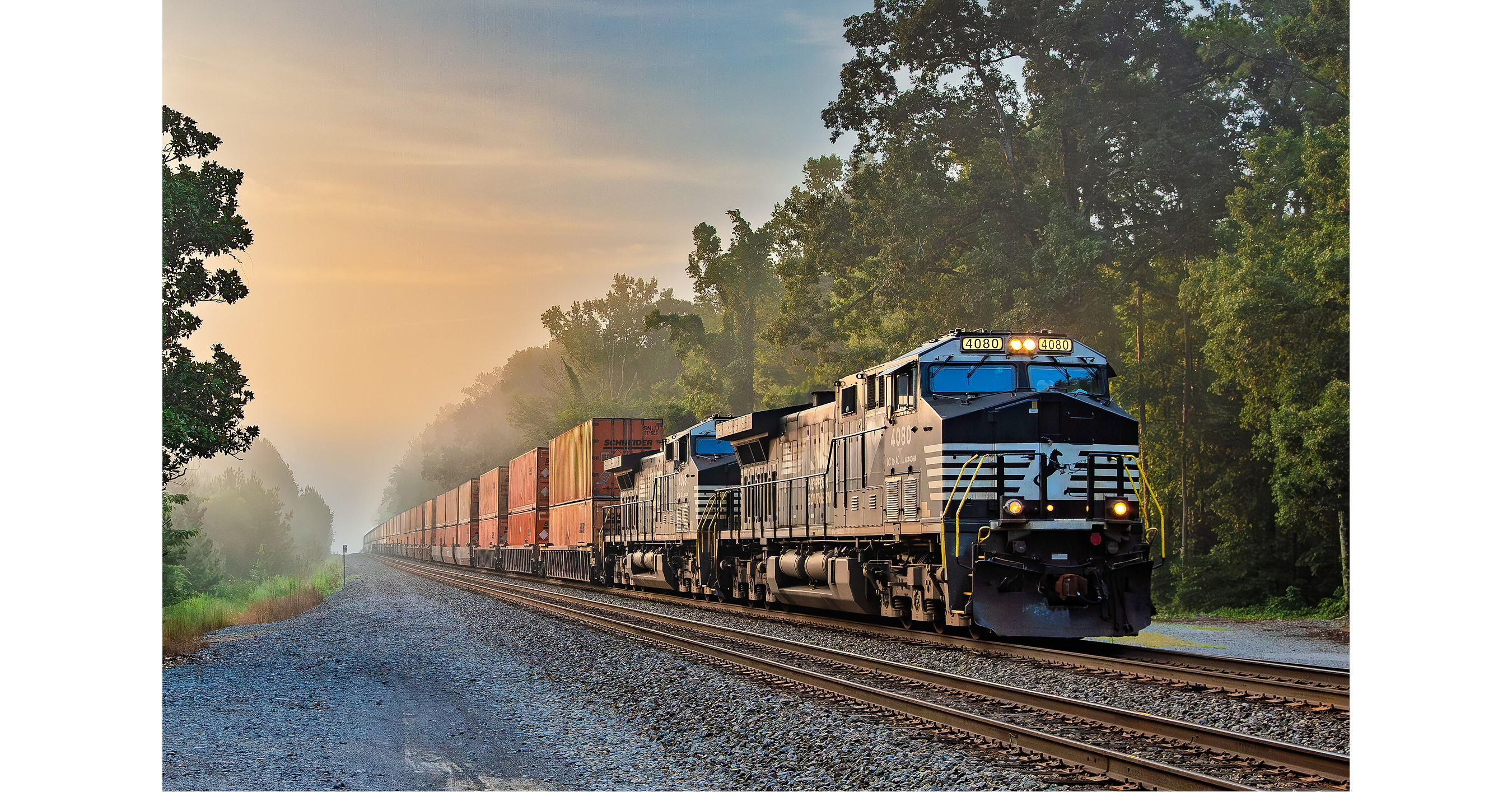 Norfolk Southern and Schneider partner to expand domestic intermodal capacity across the eastern U.S.