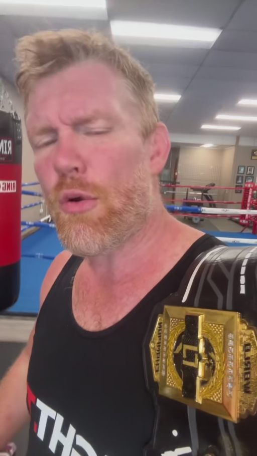 KickHouse Announces Sam Alvey Partnership and Signature Boxing Gloves