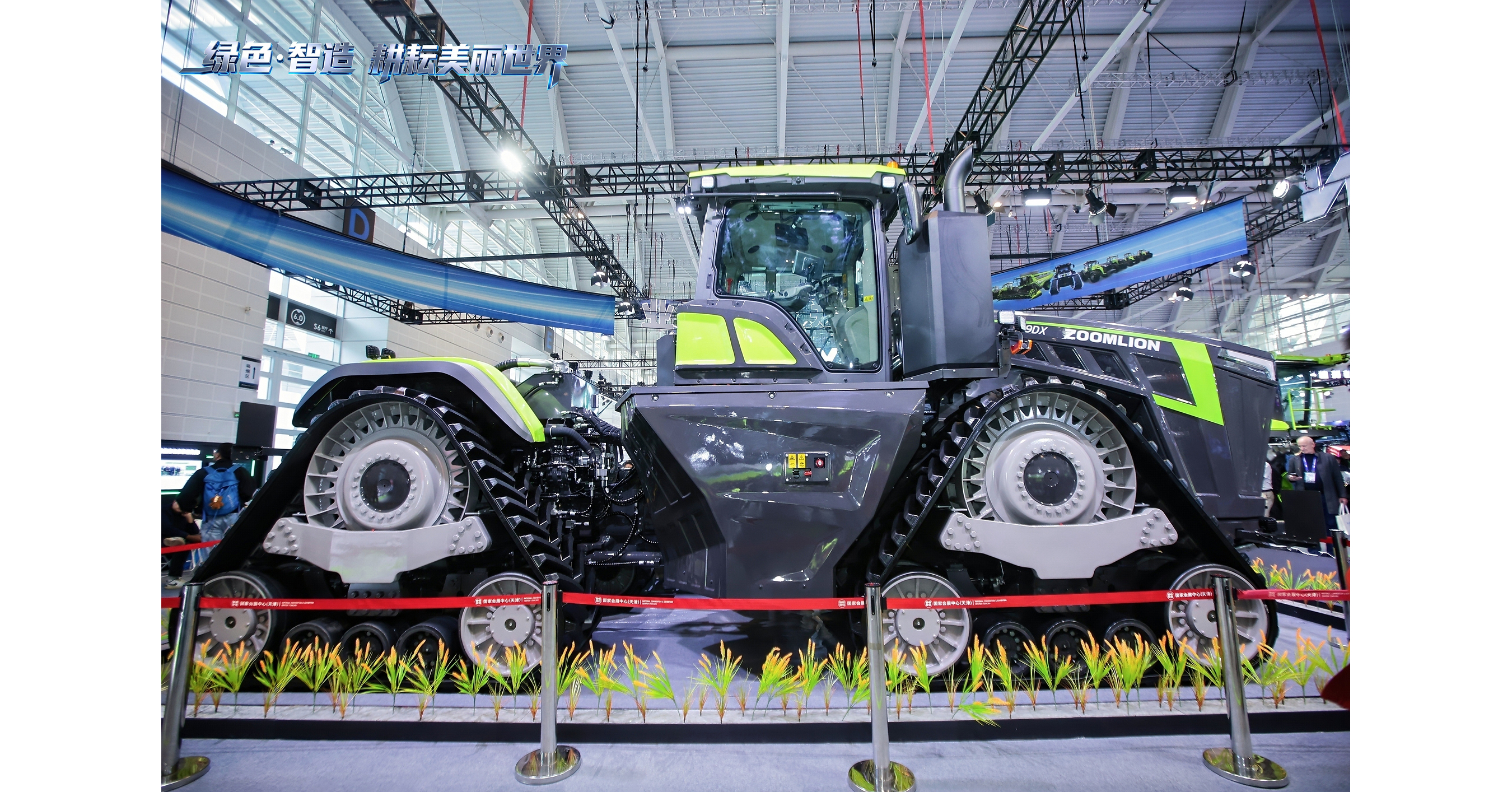 Zoomlion apresenta trator híbrido 9DX de 1.600 cavalos de potência para agricultura em larga escala