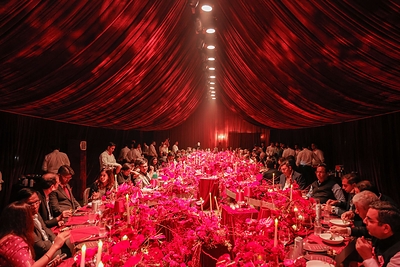 FNP Luxe brought the visual identity of India’s Heritage Reimagined to life through its bespoke décor for the evening