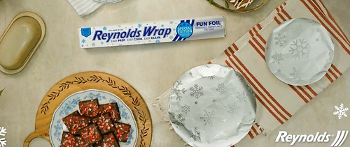 Reynolds Wrap® Snowflakes Fun Foil® Reynolds Wrap® Snowflakes Fun Foil®